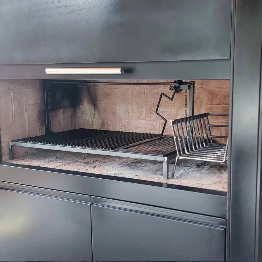 Asador con estructura metalica